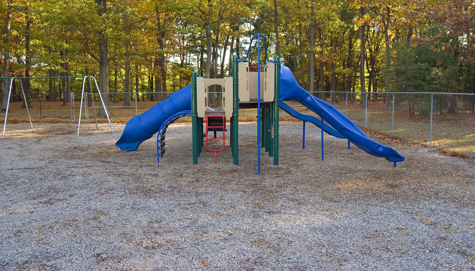 playground cropped u1368814 fr3